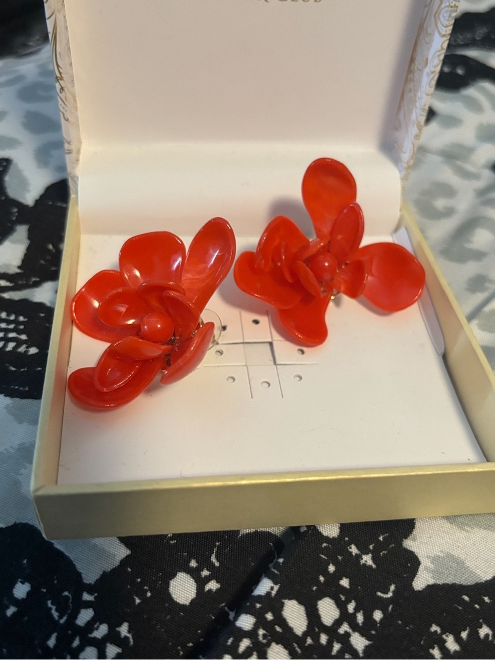 Red Flower ❤️ shaped Earrings